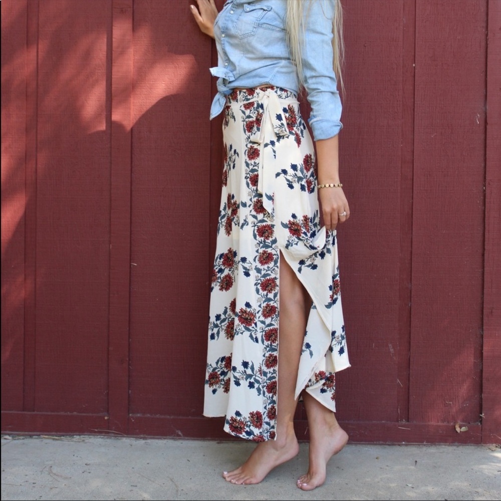 Cream Floral Maxi Skirt - Picture 3 of 6